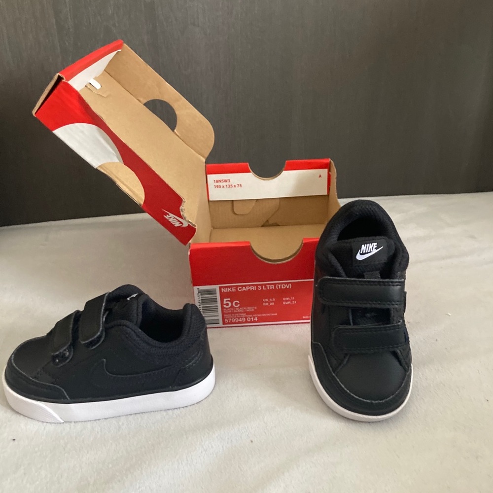 Nike Capri LTR 5C Sneakers